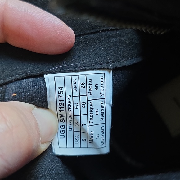 UGG Harrison Zip Suede Leather Black Boots Size 9 - Picture 11 of 12